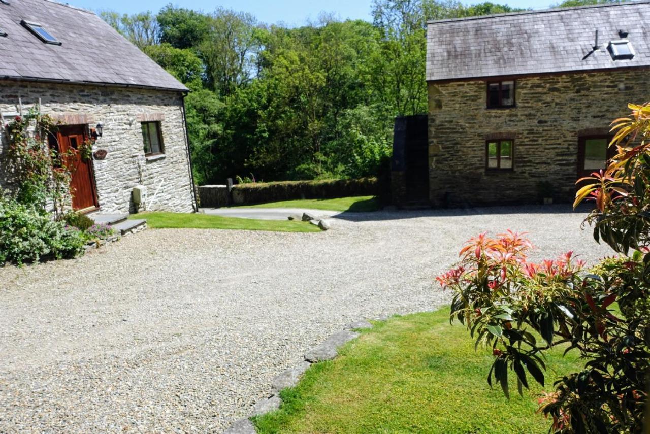 Troedyrhiw Holiday Cottages Cardigan Exterior photo