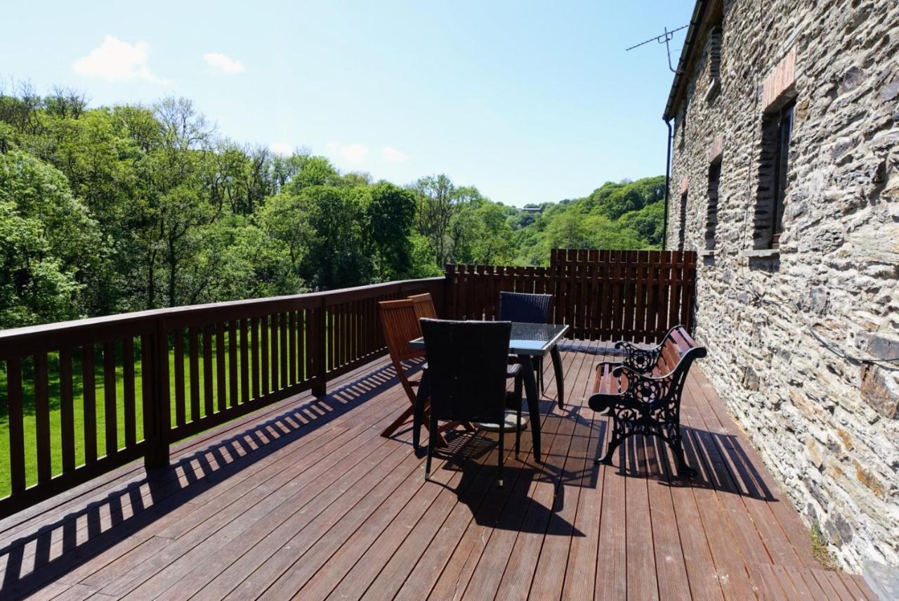 Troedyrhiw Holiday Cottages Cardigan Exterior photo